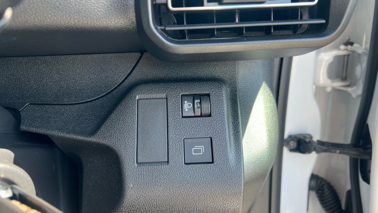 Peugeot Partner Standard Diesel 1.5 BlueHDi 100 Asphalt Van